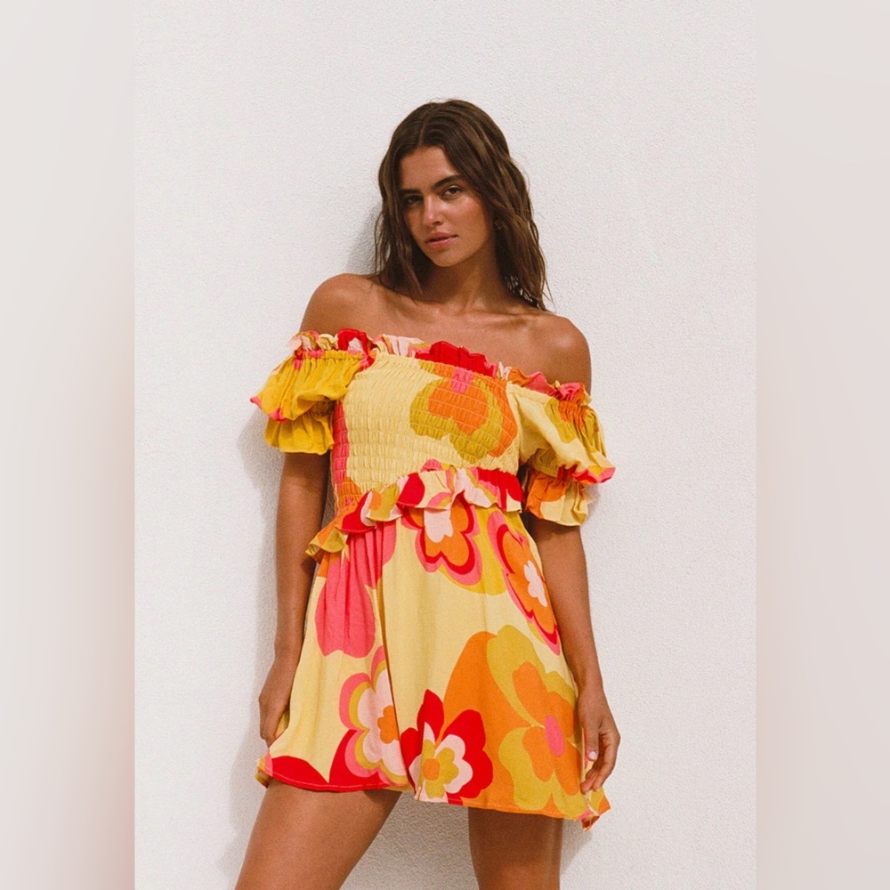 NWT SABO Jaden Off Shoulder Yellow Floral Smocked Mini Dress XS Vacation Resort - Picture 1 of 15